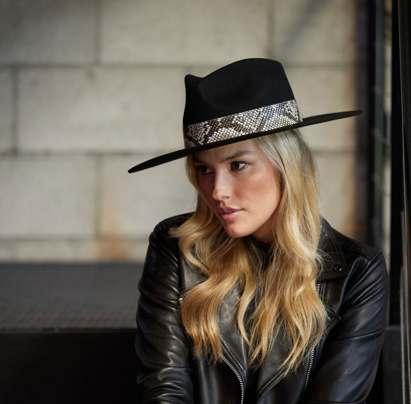 Boa Wool Felt 3.5 Inch Wide Brim Snake Skin Leather Band Hat